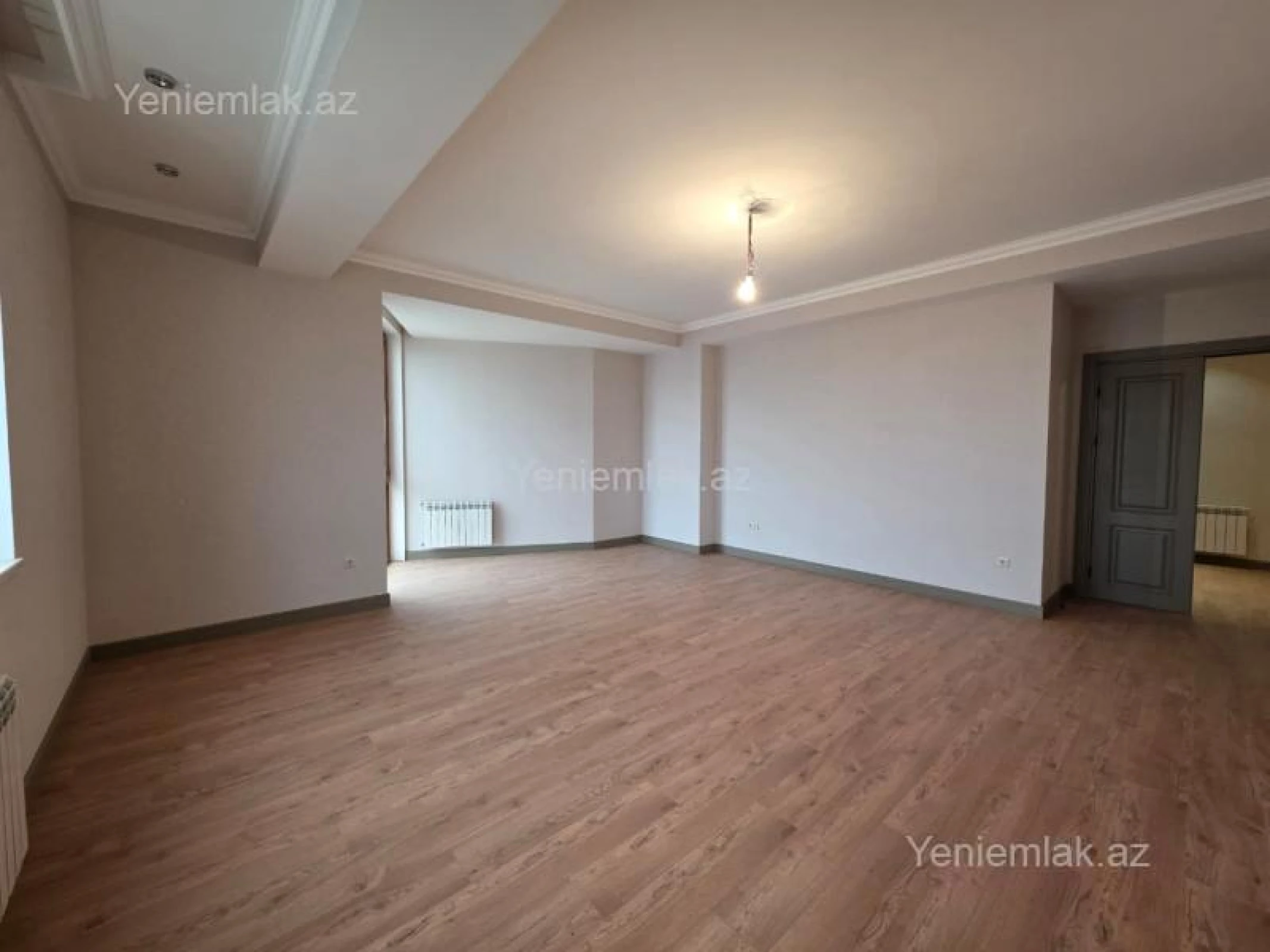 Satılır 4 otaqlı yeni tikili 175 m²