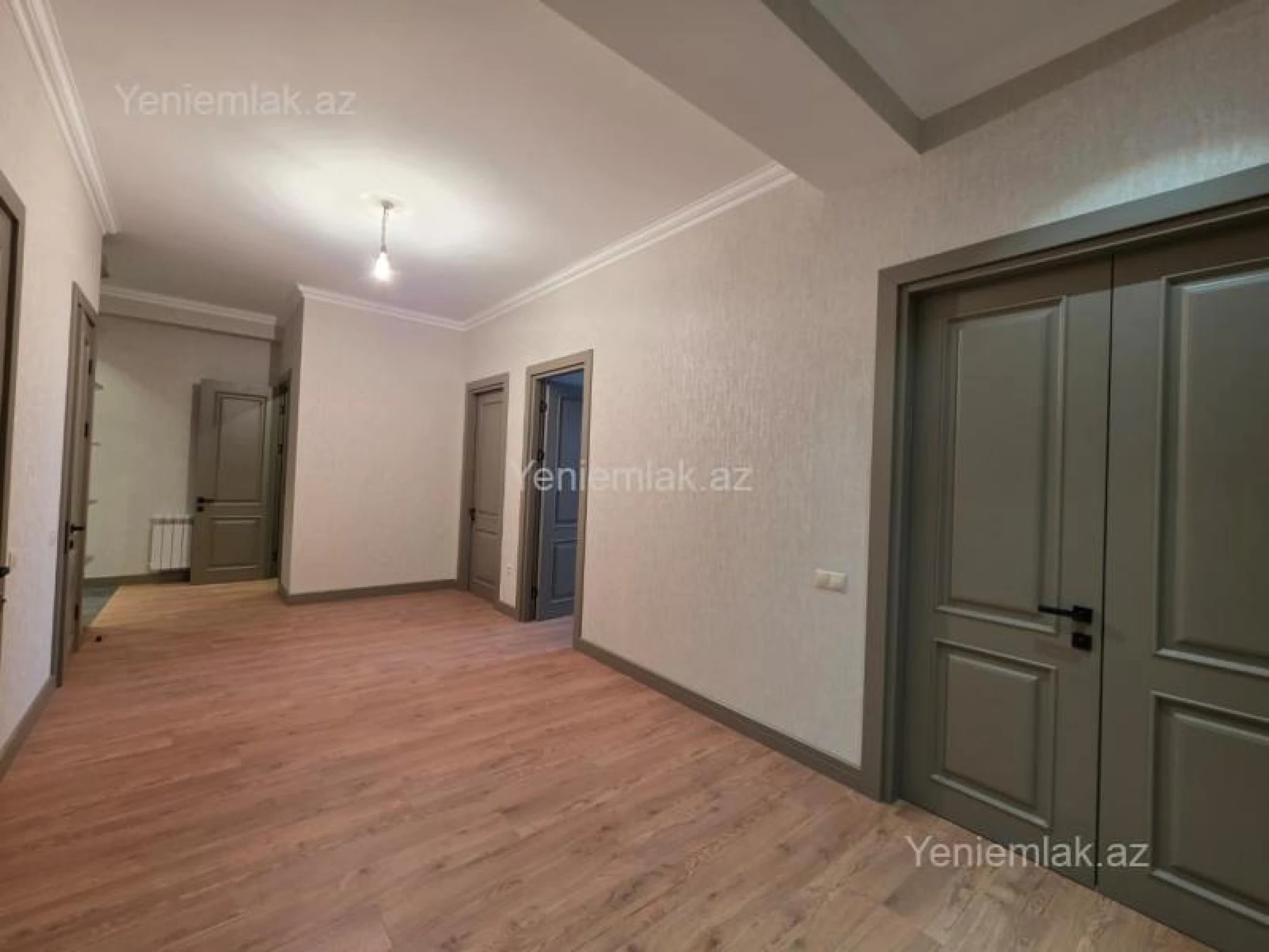 Satılır 4 otaqlı yeni tikili 175 m²