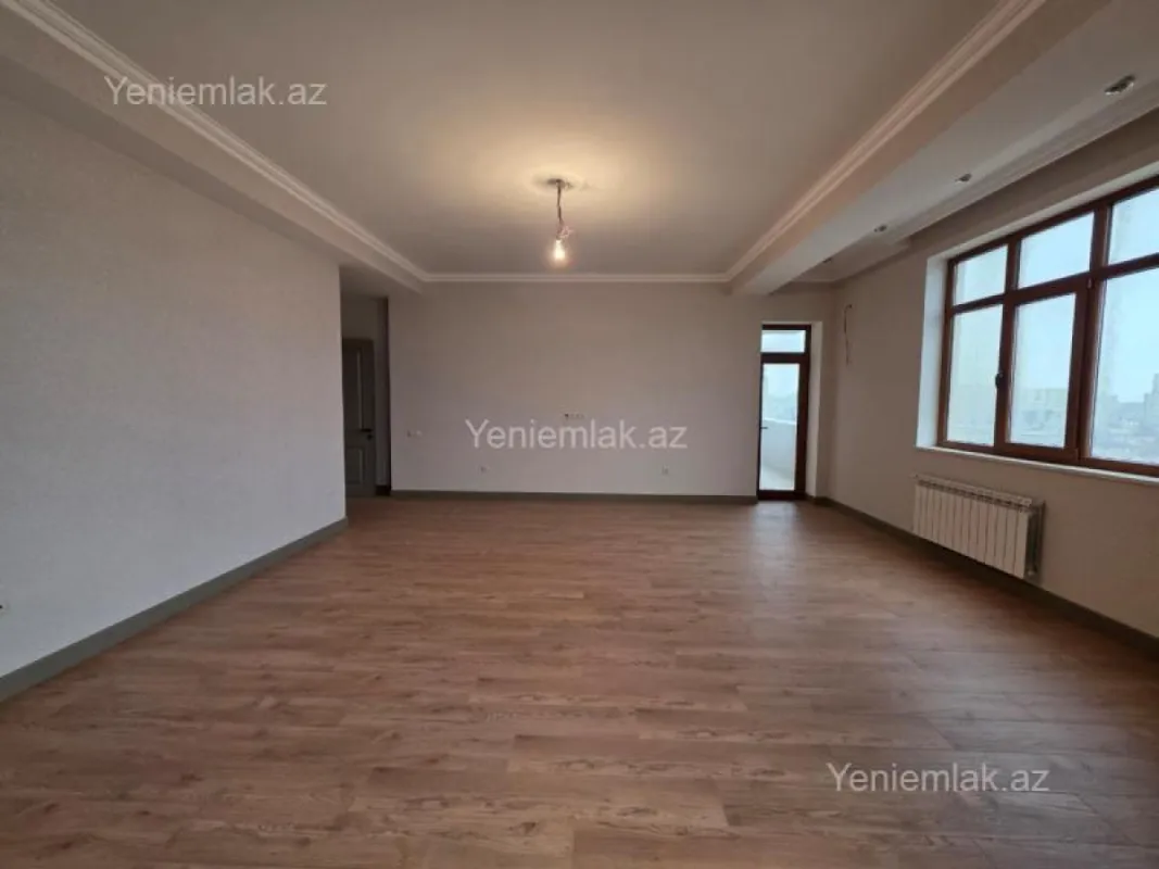 Satılır 4 otaqlı yeni tikili 175 m²