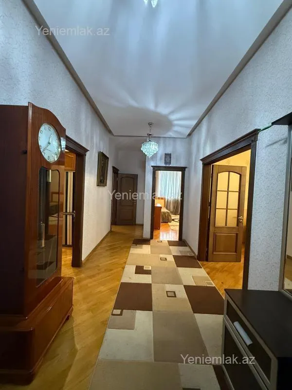 Satılır 3 otaqlı yeni tikili 156 m²