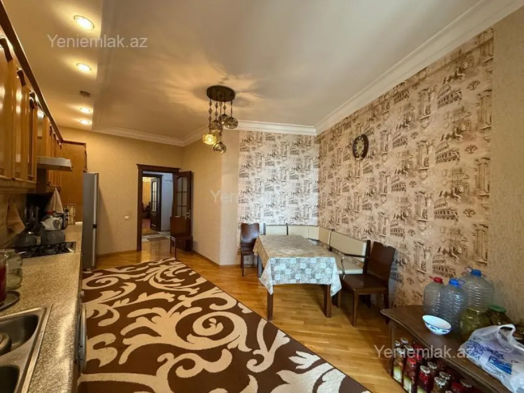 Satılır 3 otaqlı yeni tikili 156 m²