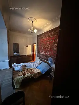 Satılır 2 otaqlı köhnə tikili 67 m²