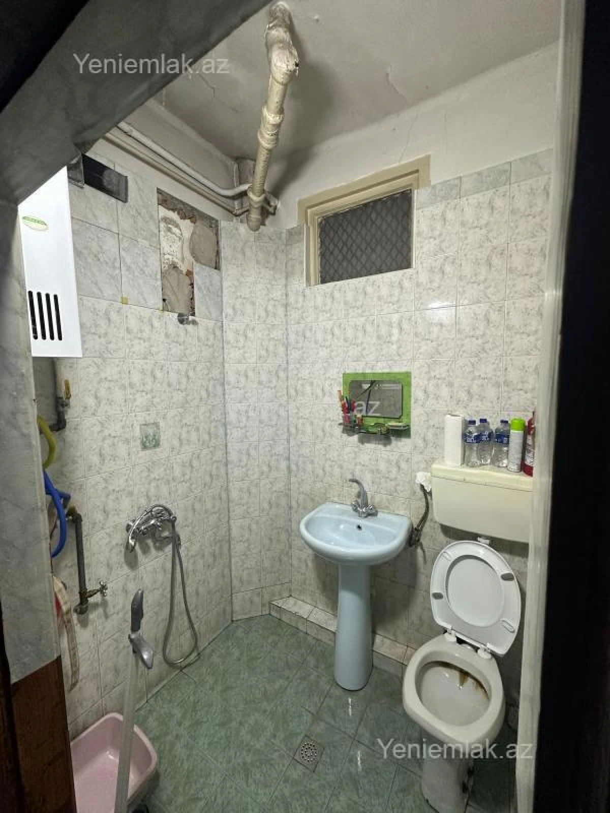 Satılır 2 otaqlı köhnə tikili 67 m²