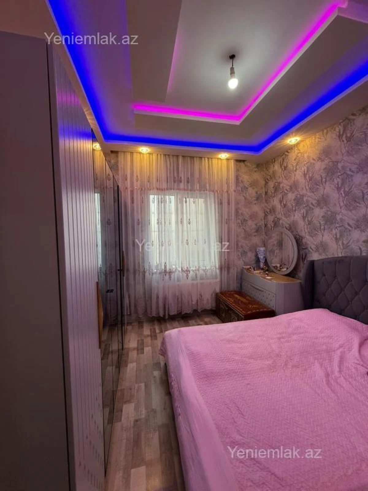 Satılır 6 otaqlı həyət evi 200 m²