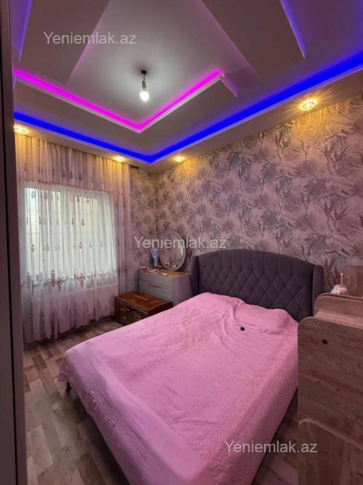 Satılır 6 otaqlı həyət evi 200 m²