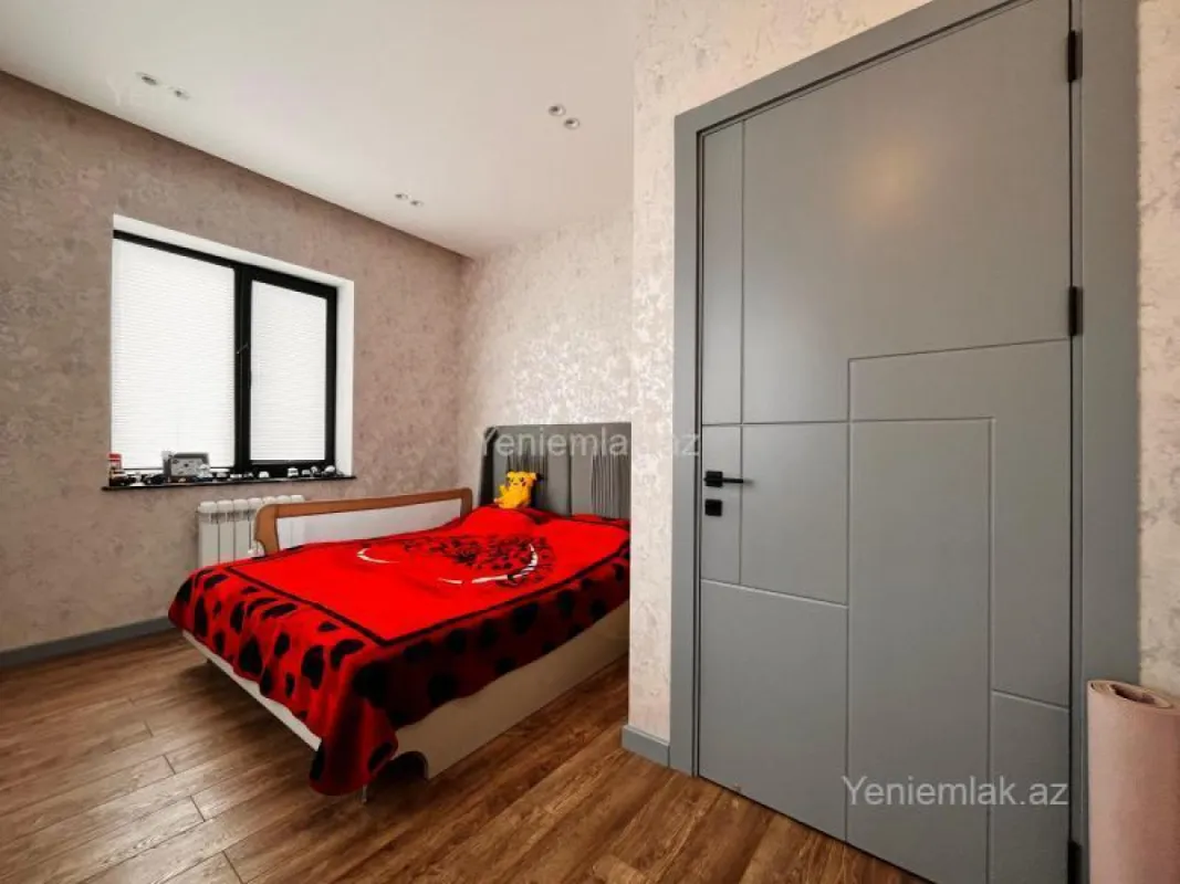 Satılır 4 otaqlı həyət evi 210 m²