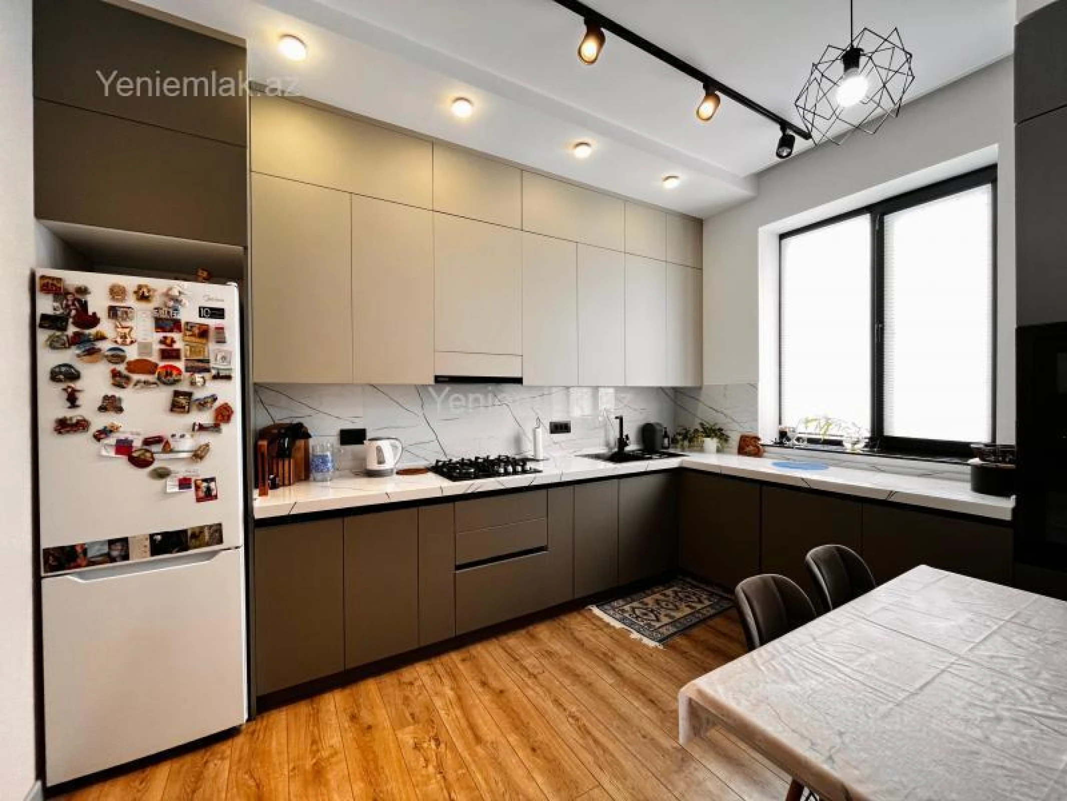 Satılır 4 otaqlı həyət evi 210 m²