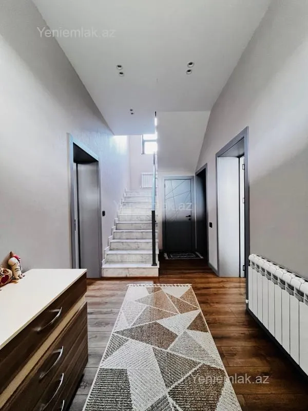 Satılır 4 otaqlı həyət evi 210 m²