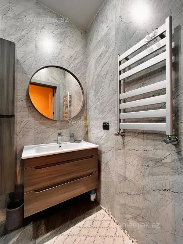 Satılır 4 otaqlı həyət evi 210 m²