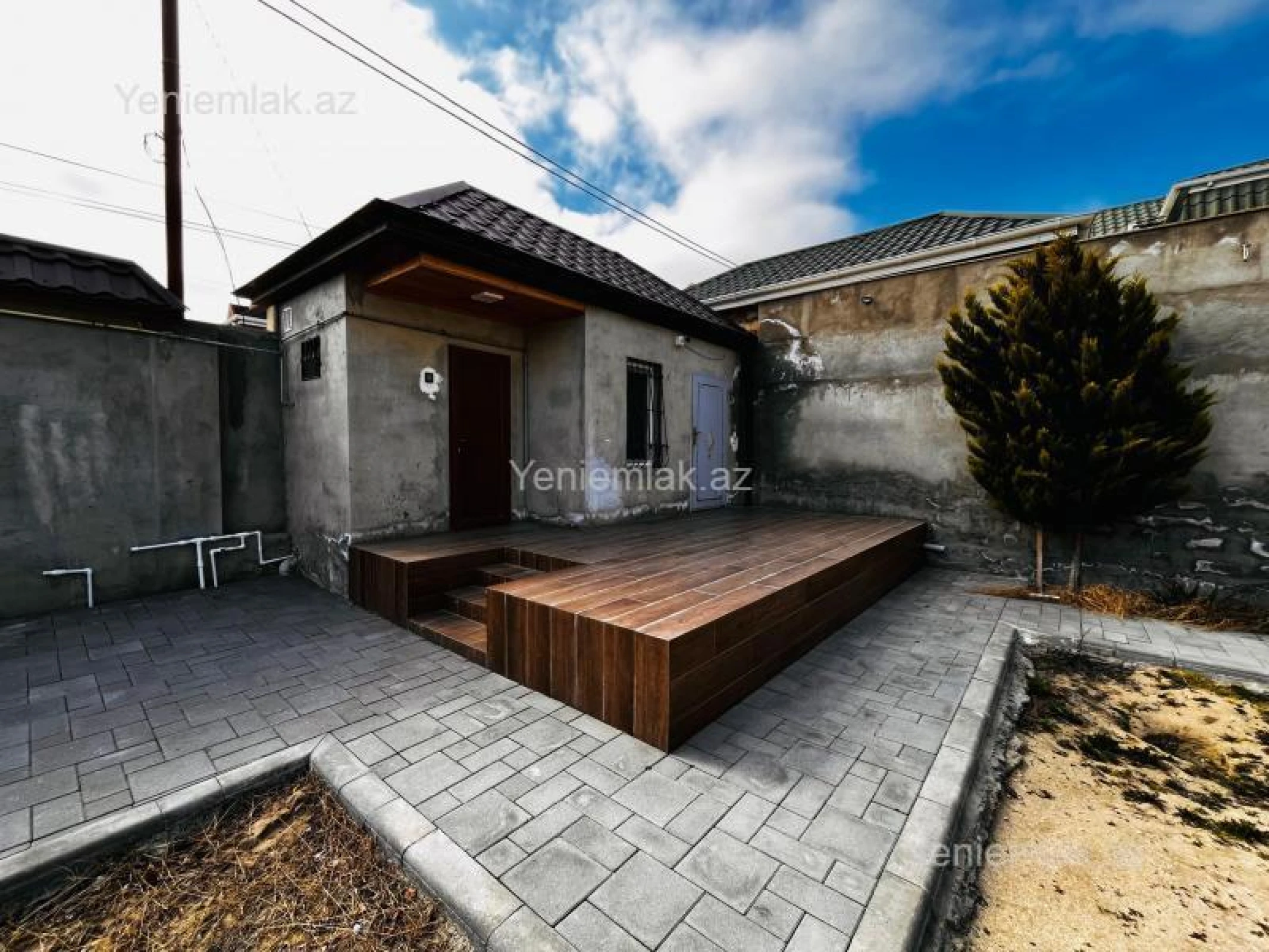 Satılır 4 otaqlı həyət evi 210 m²
