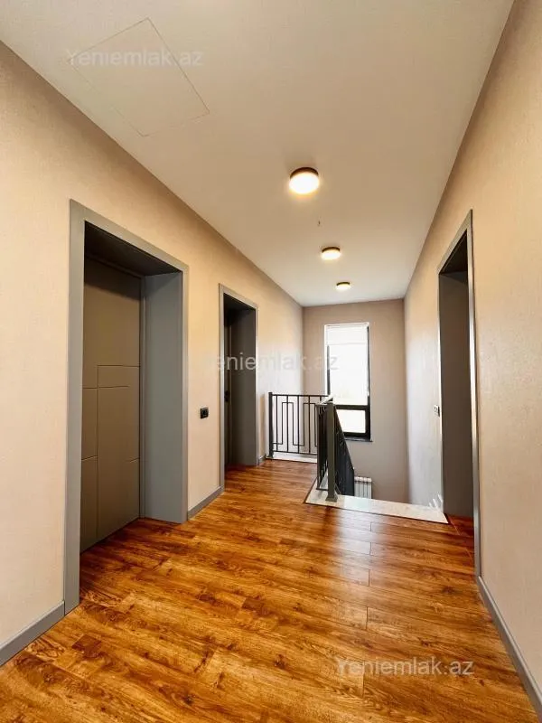 Satılır 4 otaqlı həyət evi 210 m²