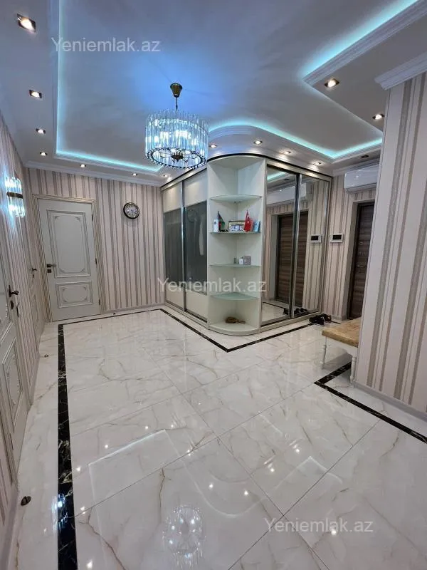 Satılır 3 otaqlı yeni tikili 126 m²