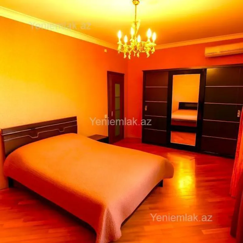 Satılır 3 otaqlı yeni tikili 135 m²