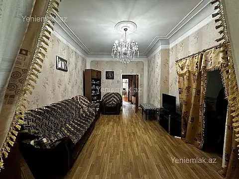 Satılır 3 otaqlı köhnə tikili 78 m²