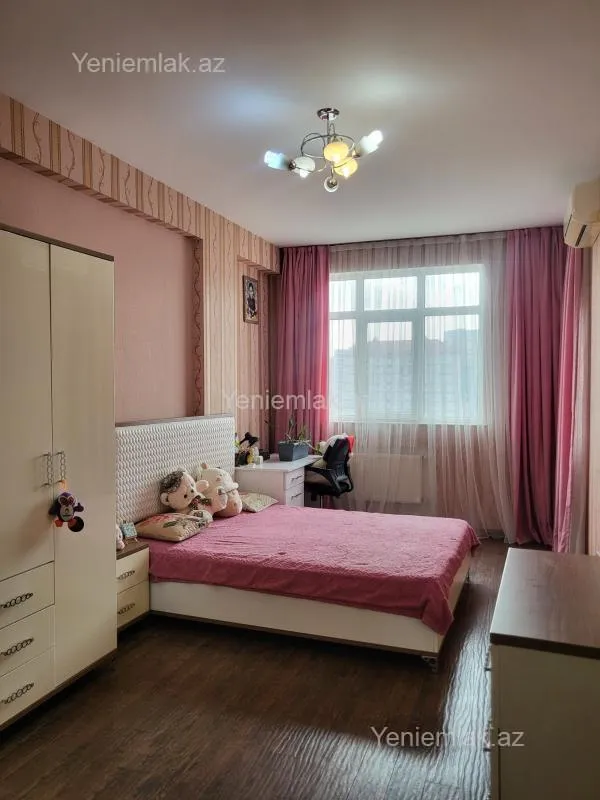 Satılır 4 otaqlı yeni tikili 172 m²