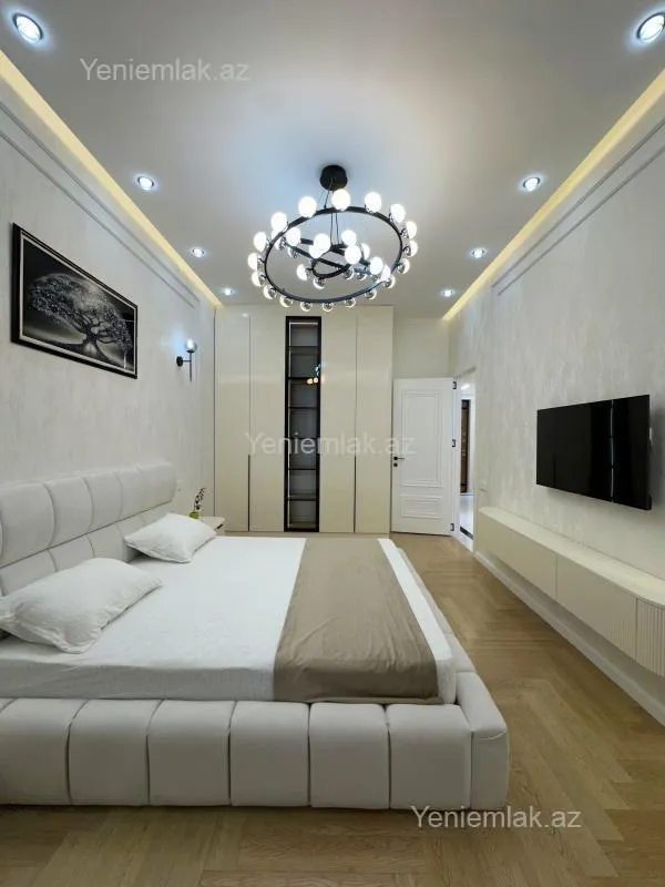 Satılır 3 otaqlı yeni tikili 98 m²