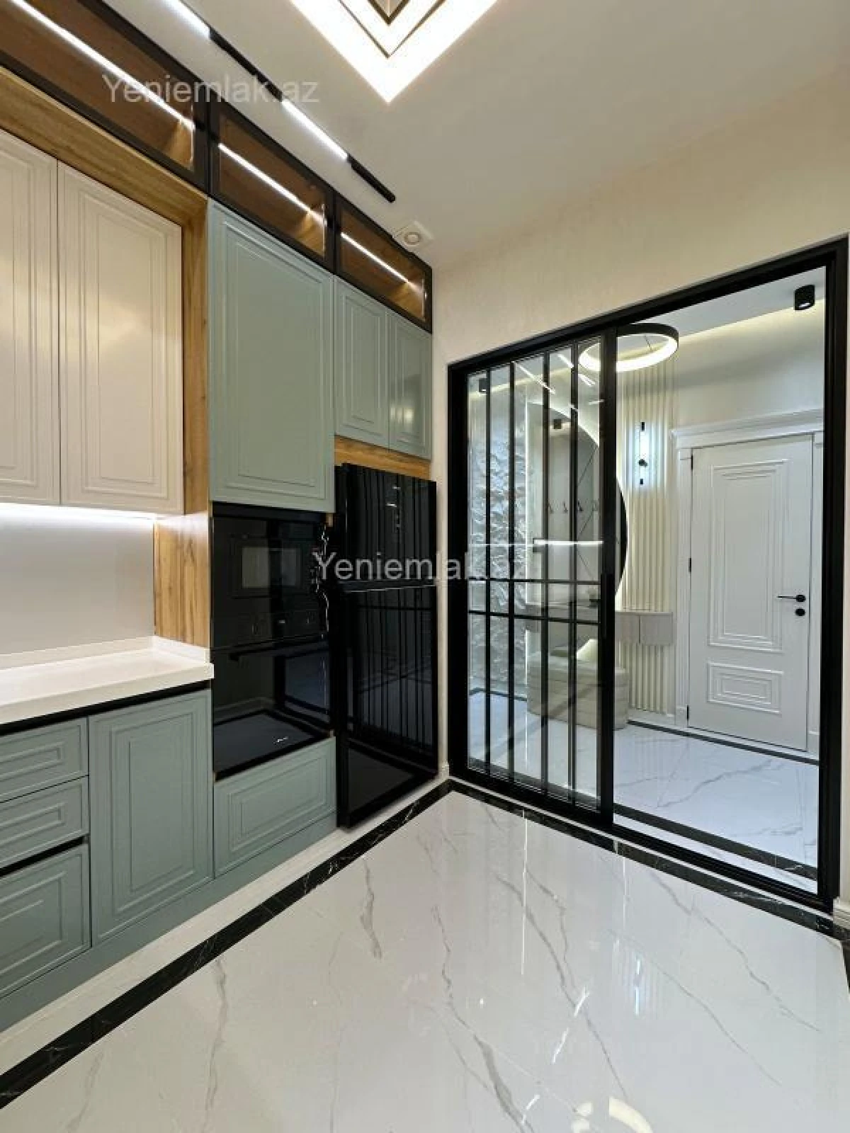 Satılır 3 otaqlı yeni tikili 98 m²