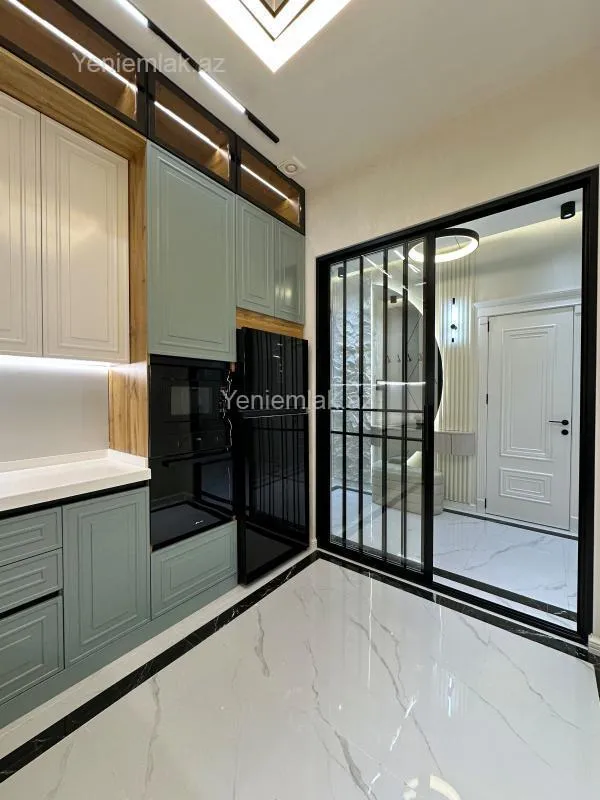 Satılır 3 otaqlı yeni tikili 98 m²