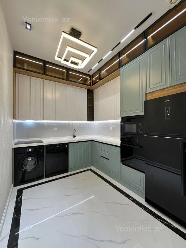 Satılır 3 otaqlı yeni tikili 98 m²