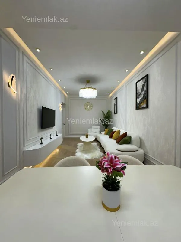 Satılır 3 otaqlı yeni tikili 98 m²