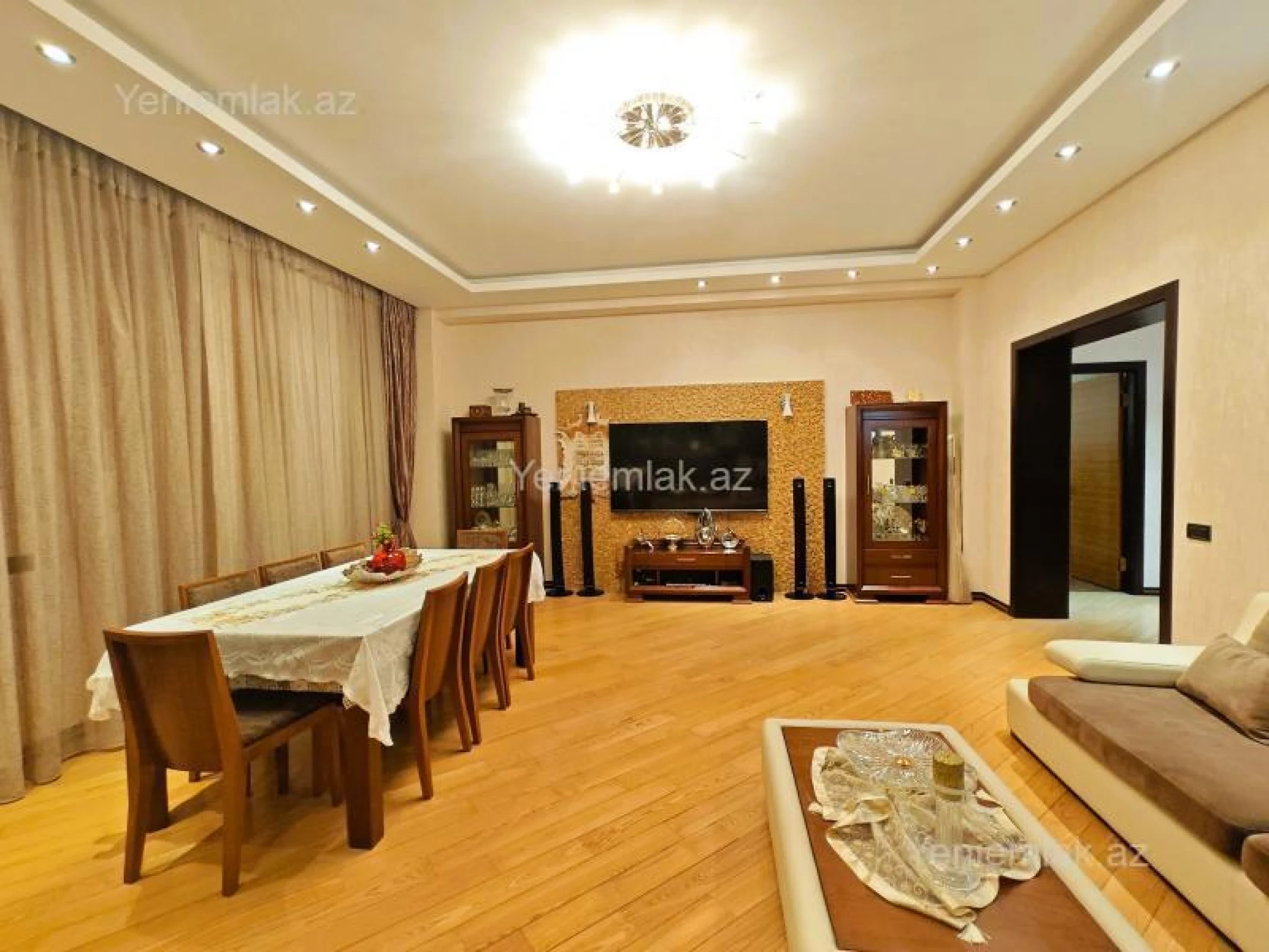 Satılır 4 otaqlı yeni tikili 196 m²
