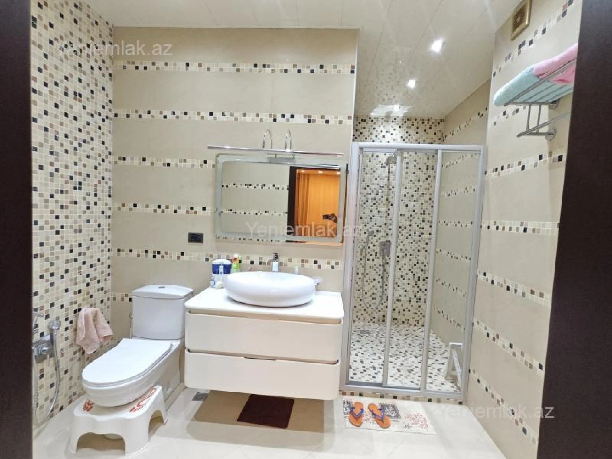 Satılır 4 otaqlı yeni tikili 196 m²