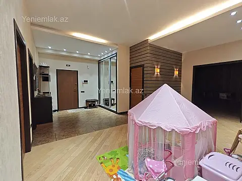 Satılır 4 otaqlı yeni tikili 196 m²