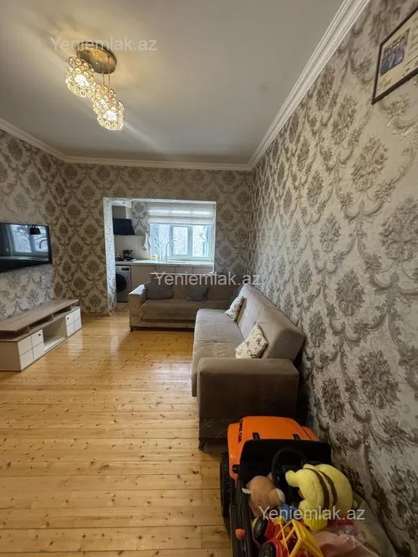 Satılır 2 otaqlı köhnə tikili 48 m²