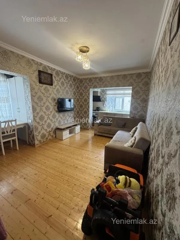 Satılır 2 otaqlı köhnə tikili 48 m²