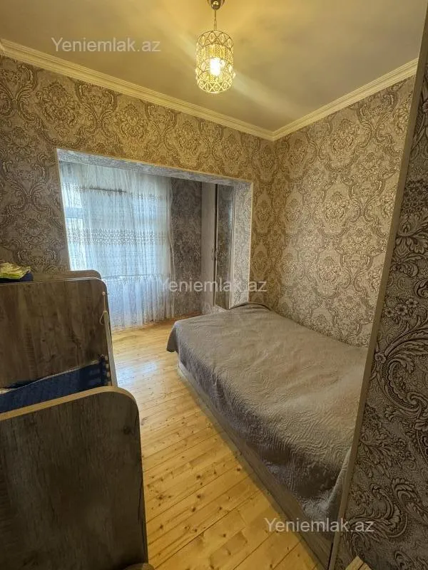 Satılır 2 otaqlı köhnə tikili 48 m²