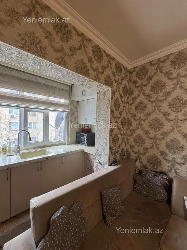 Satılır 2 otaqlı köhnə tikili 48 m²