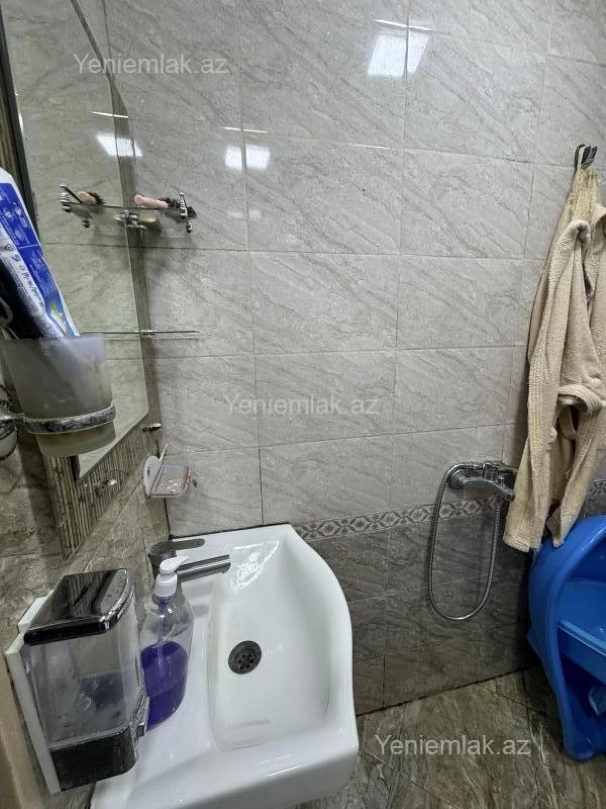Satılır 2 otaqlı köhnə tikili 48 m²