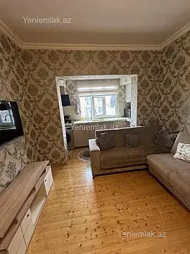 Satılır 2 otaqlı köhnə tikili 48 m²