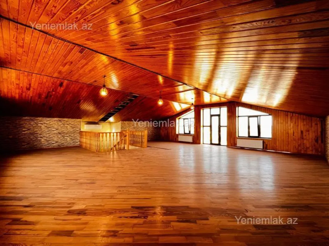 Satılır 6 otaqlı həyət evi 280 m²