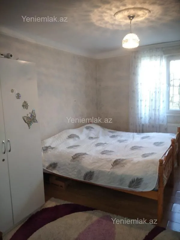 Satılır 4 otaqlı həyət evi 115 m²