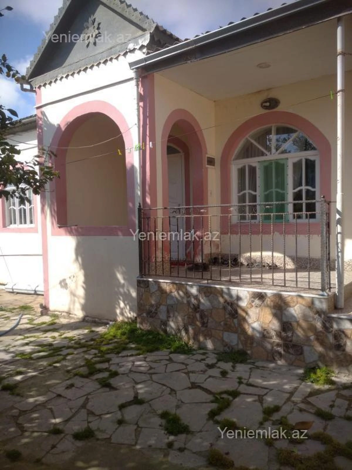 Satılır 4 otaqlı həyət evi 115 m²