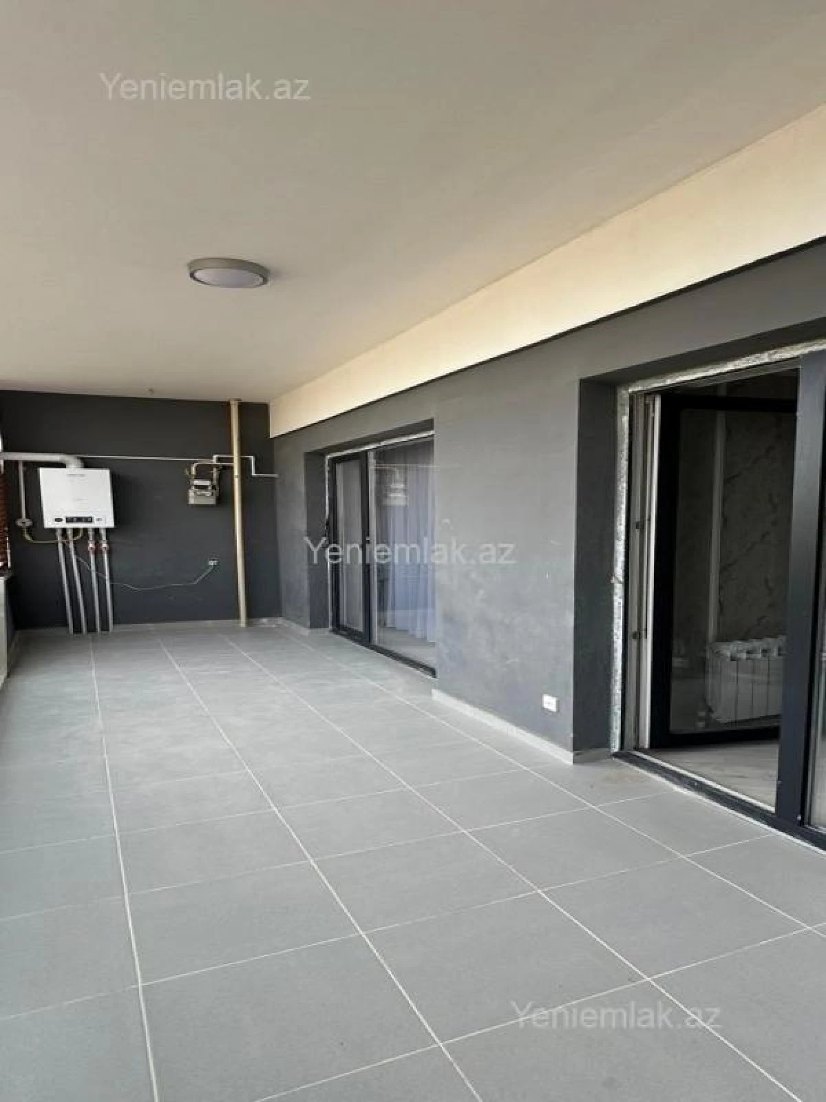 Satılır 2 otaqlı yeni tikili 72 m²