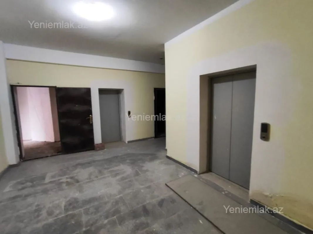 Satılır 3 otaqlı yeni tikili 118 m²