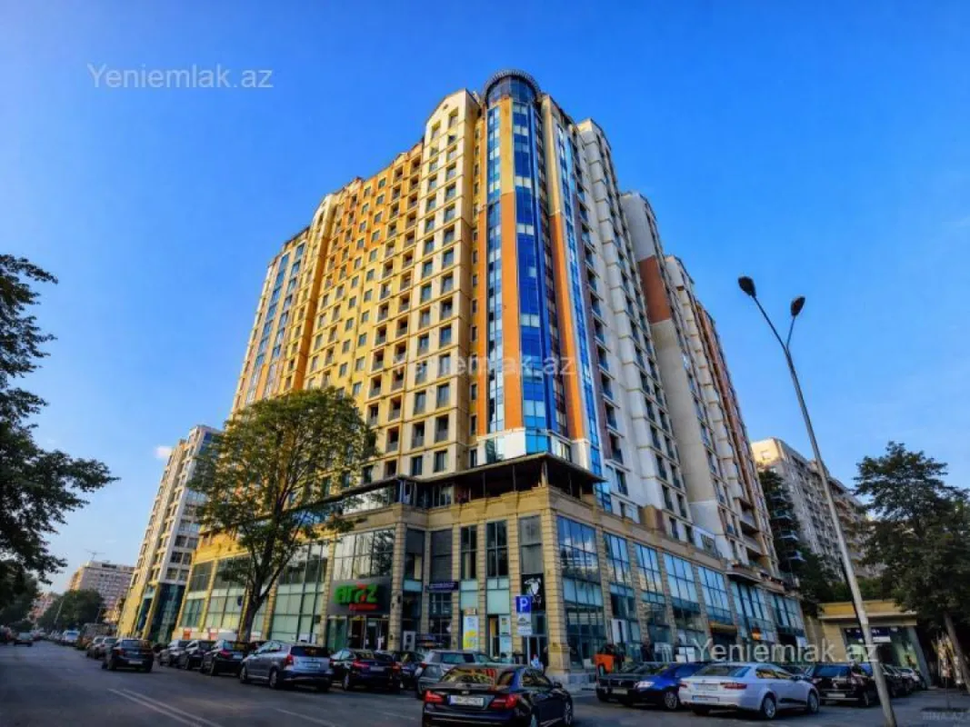 Satılır 4 otaqlı yeni tikili 217 m²