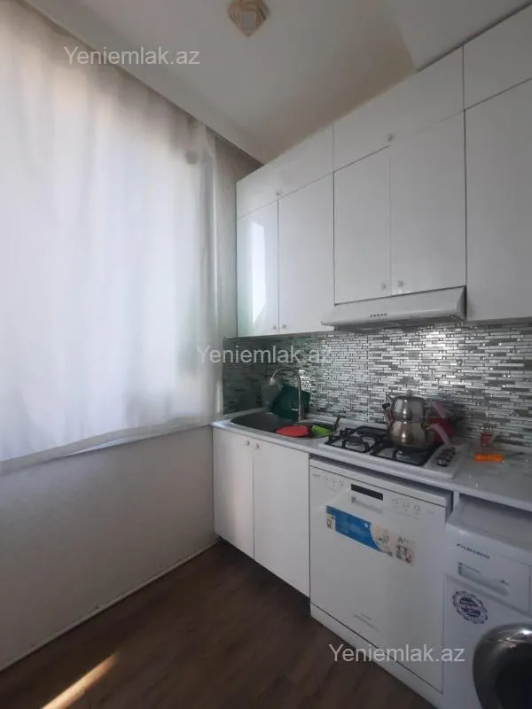 Satılır 4 otaqlı yeni tikili 102 m²