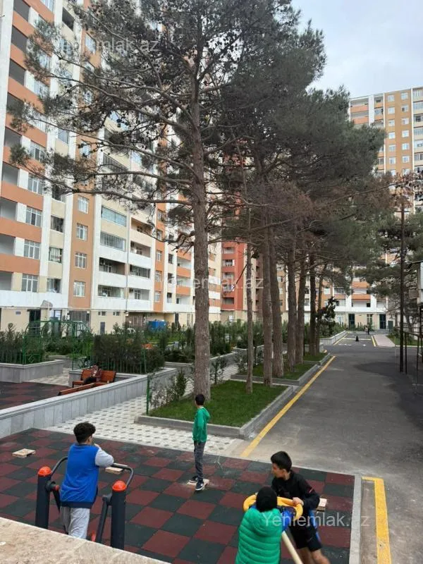 Satılır 3 otaqlı yeni tikili 110 m²