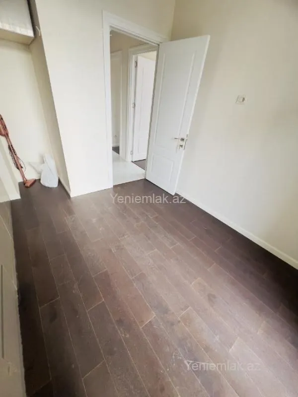 Satılır 2 otaqlı yeni tikili 52 m²