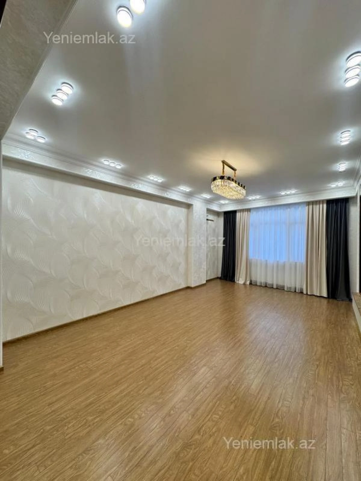 Satılır 3 otaqlı yeni tikili 136 m²