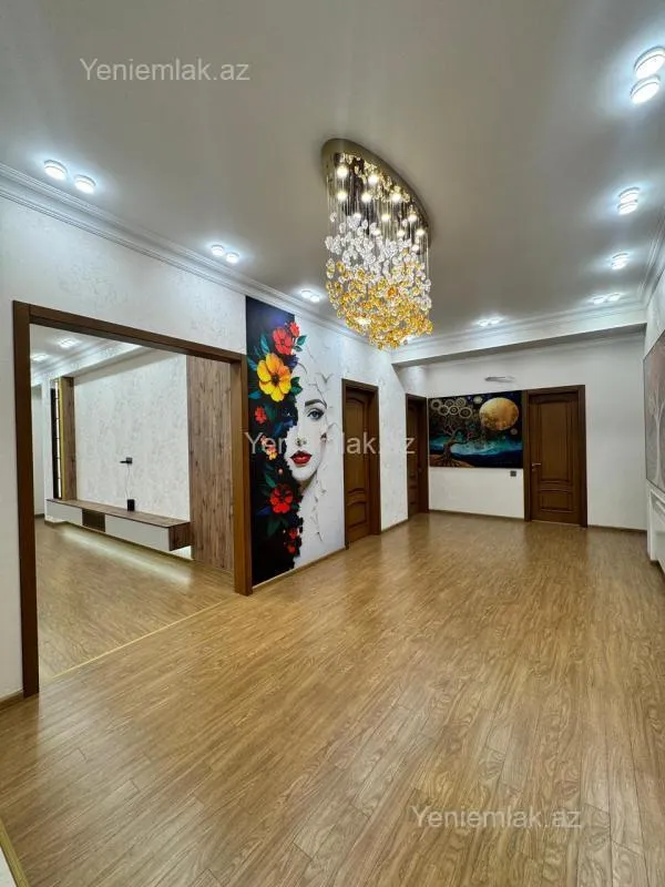 Satılır 3 otaqlı yeni tikili 136 m²