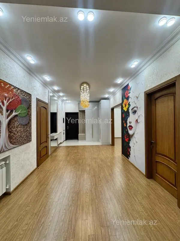 Satılır 3 otaqlı yeni tikili 136 m²