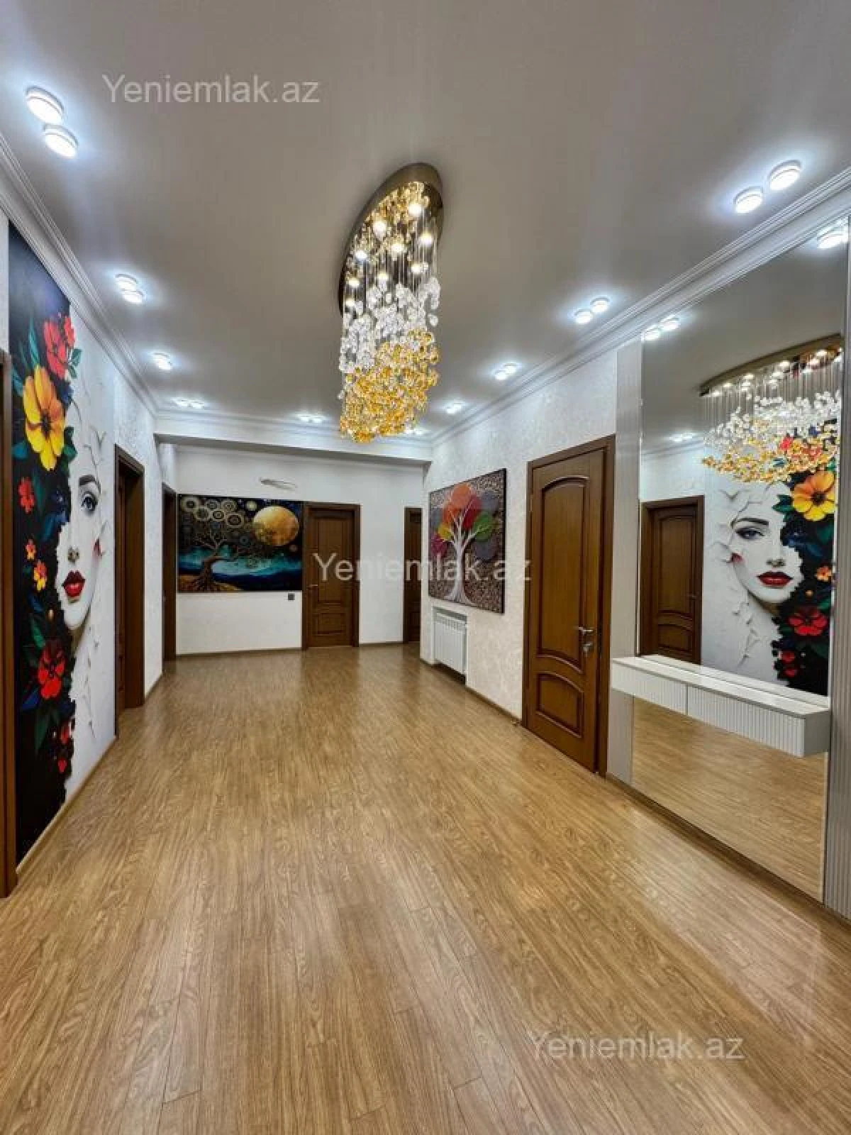 Satılır 3 otaqlı yeni tikili 136 m²