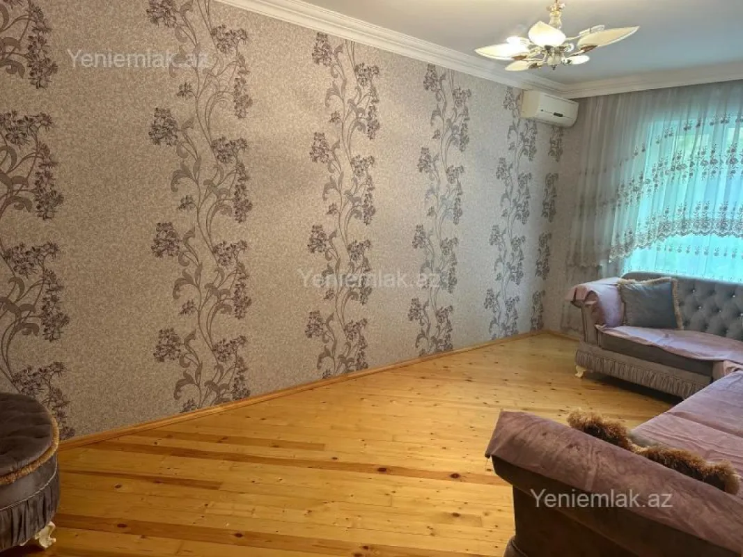 Satılır 2 otaqlı köhnə tikili 65 m²