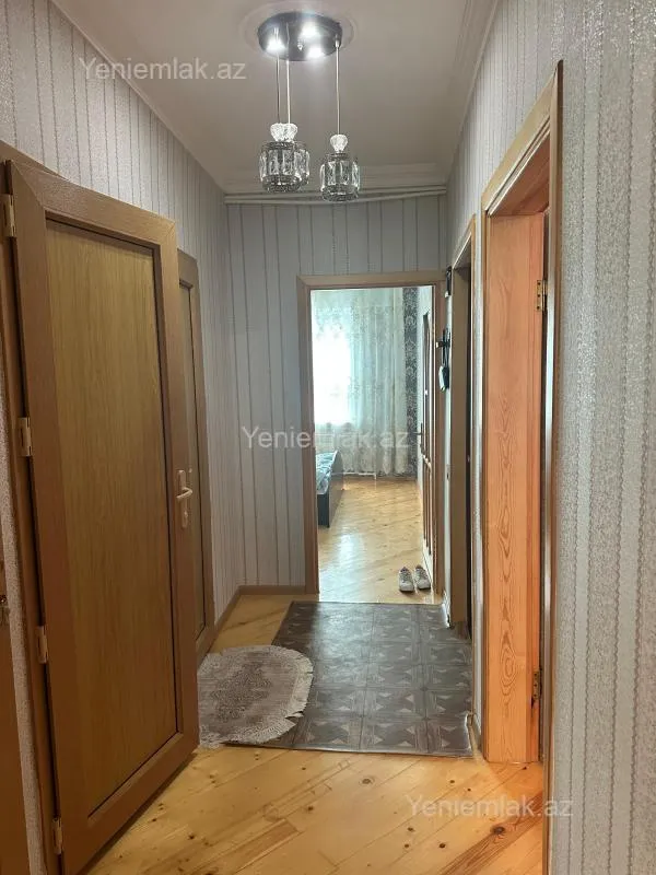 Satılır 2 otaqlı köhnə tikili 65 m²