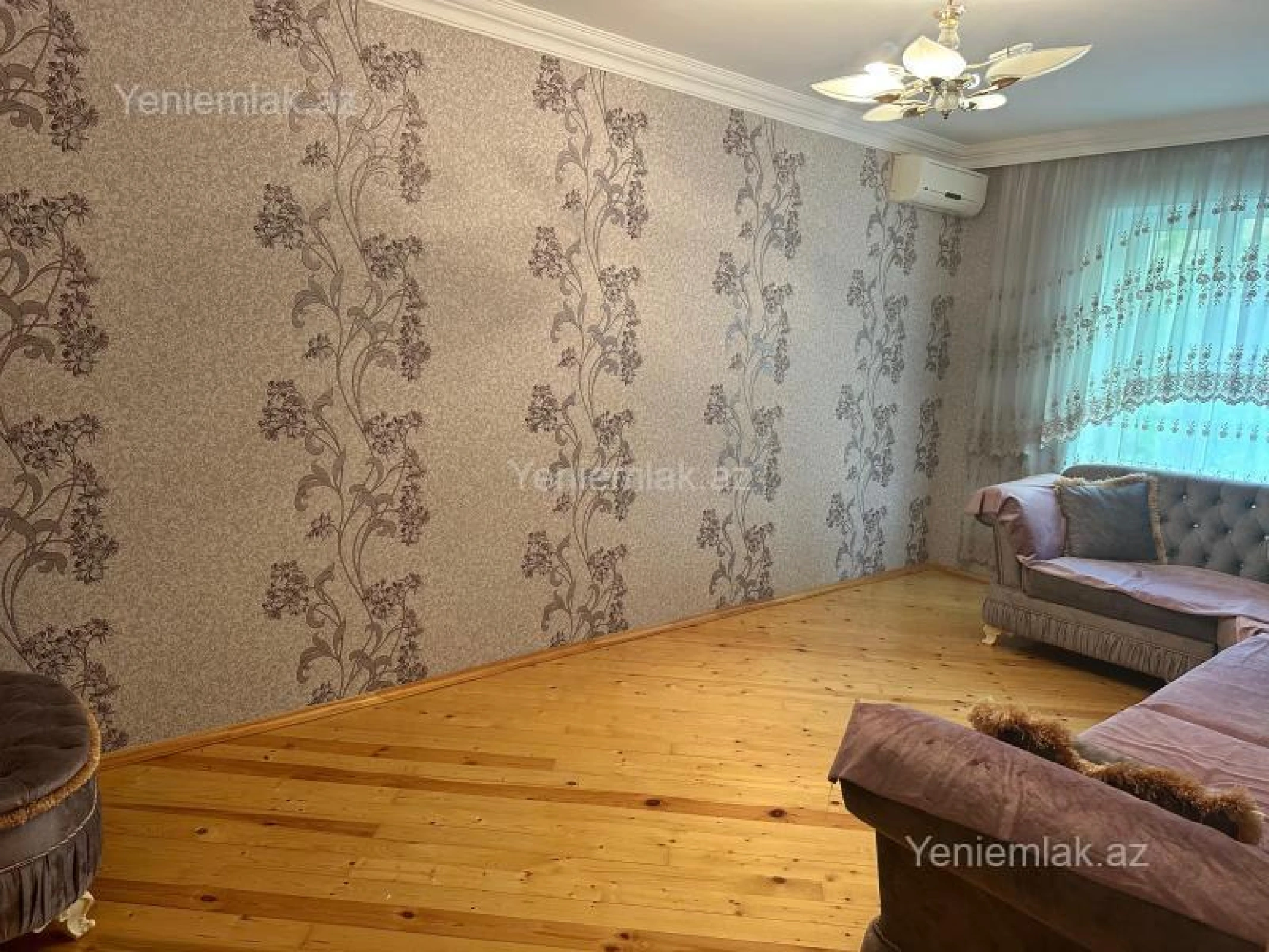 Satılır 2 otaqlı köhnə tikili 65 m²