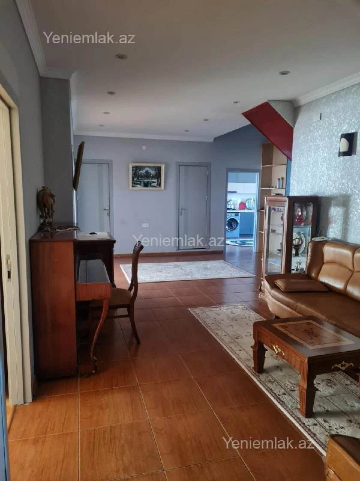 Satılır 4 otaqlı yeni tikili 200 m²